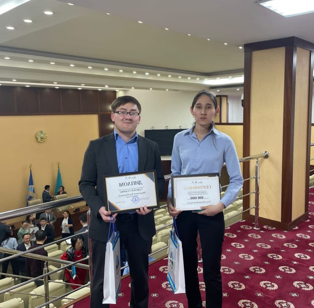 Senior lecturer of the Department of Plasma Physics, Nanotechnology and Computer Physics, Ph.D. Abdirahmanov Asan Ramazanuly was recognized as the best young scientist of KAZNU - 2023